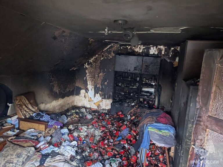 Пожар в квартире на Краснопрудной: жителя Калининграда спасли с отравлением угарным газом