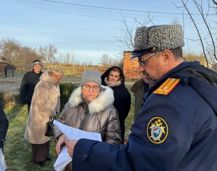 Руководитель СУ СКР по Калининградской области провёл выездной приём в аварийном доме