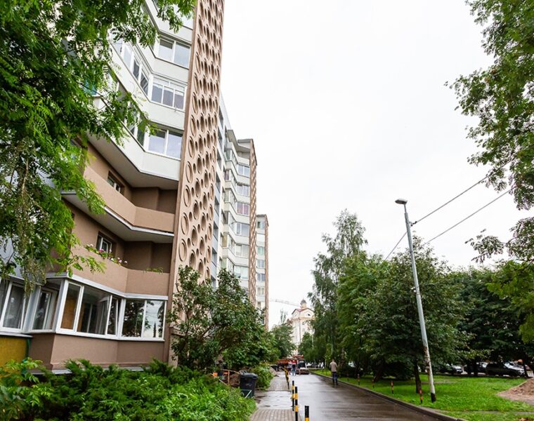 Каждый третий мужчина готов подарить квартиру маме на Новый год