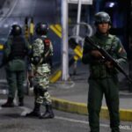 США наносят удары по Венесуэле, Мадуро ввёл ЧП