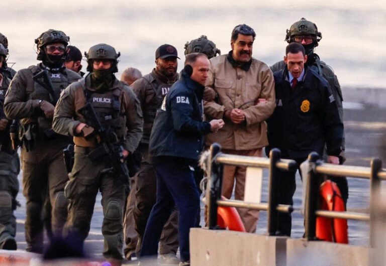 &laquo;Я военнопленный&raquo;: Николас Мадуро предстал перед судом в Нью-Йорке