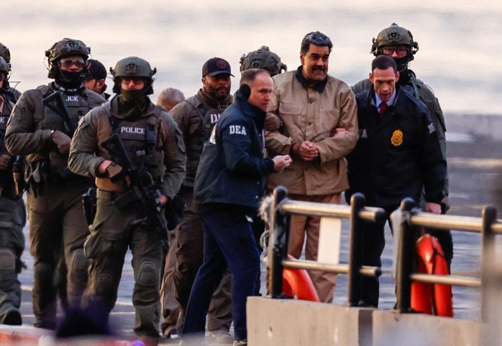 &laquo;Я военнопленный&raquo;: Николас Мадуро предстал перед судом в Нью-Йорке