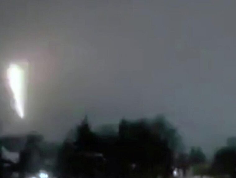 &laquo;Орешник&raquo; во Львове: Минобороны РФ заявило об уничтожении авиаремонтного завода