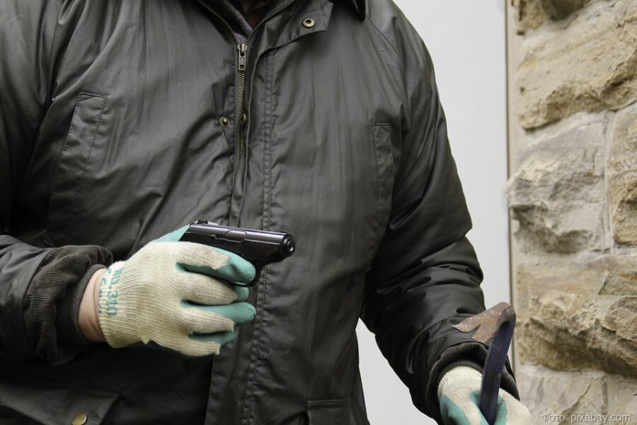 В Гусеве арестовали мужчину, выстрелившего в знакомого из пневматического пистолета