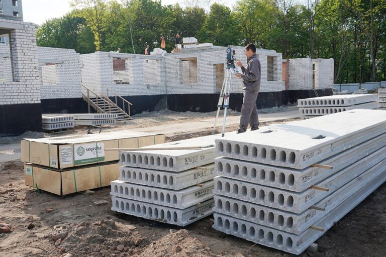 В Калининградской области фиксируют рост ввода жилья при спаде общего объёма работ