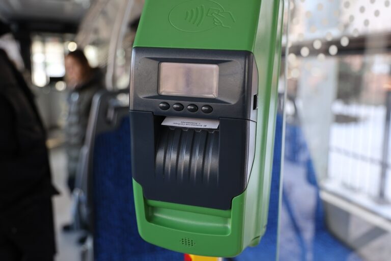 Что делать, если банковская карта заблокирована в транспорте