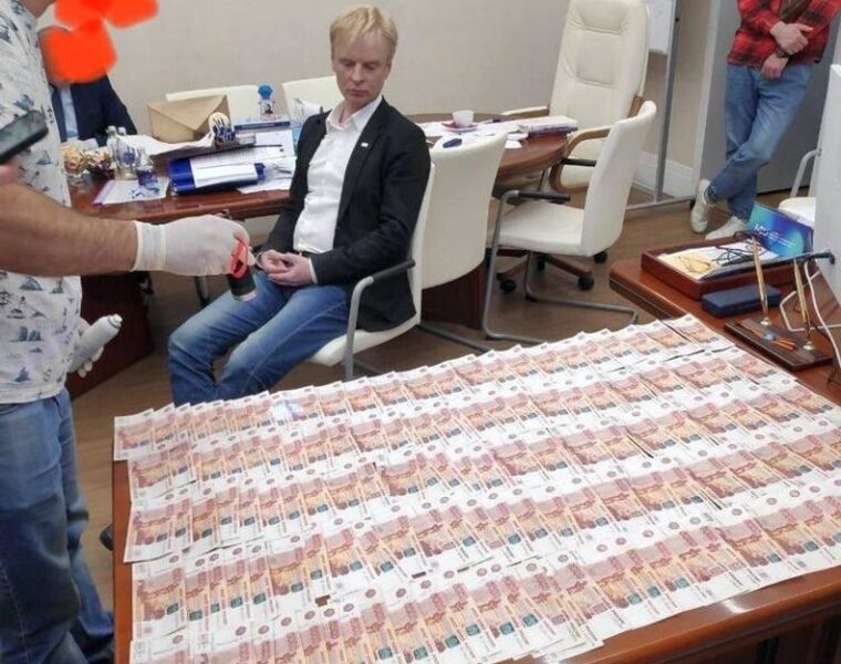 Премия за коррупцию: экс-ректор БФУ Фёдоров возместил 35 миллионов и остался без имущества