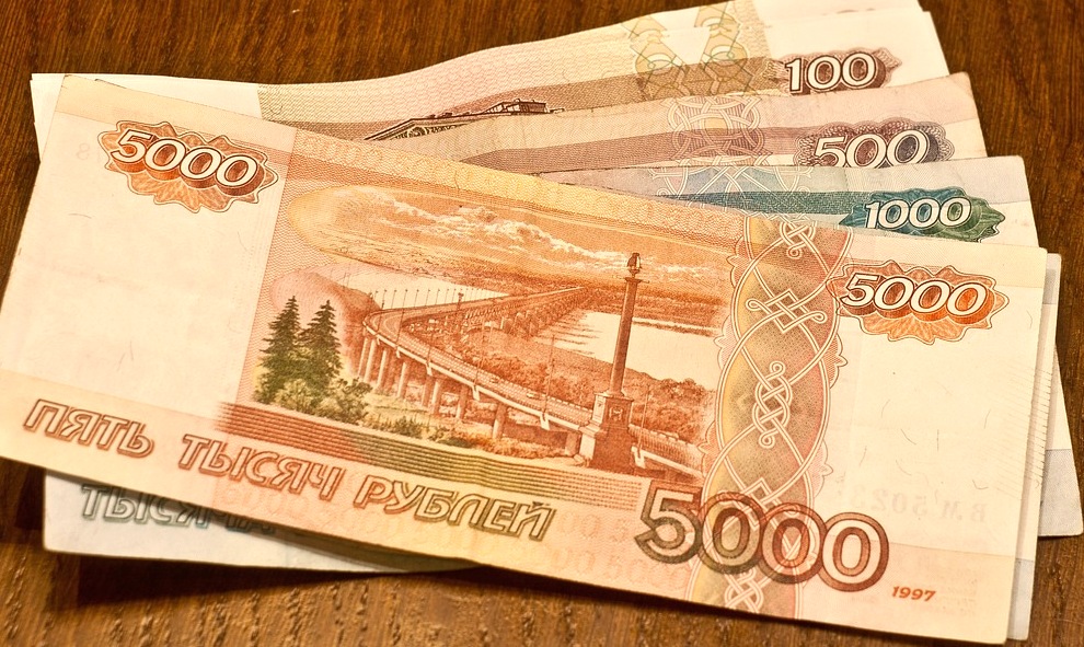 Студентка из Калининграда лишилась 11 млн рублей, переданных лжесотрудникам ФСБ