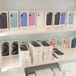 Маски и коньки подорожали, смартфоны подешевели: торговля в Калининграде в цифрах