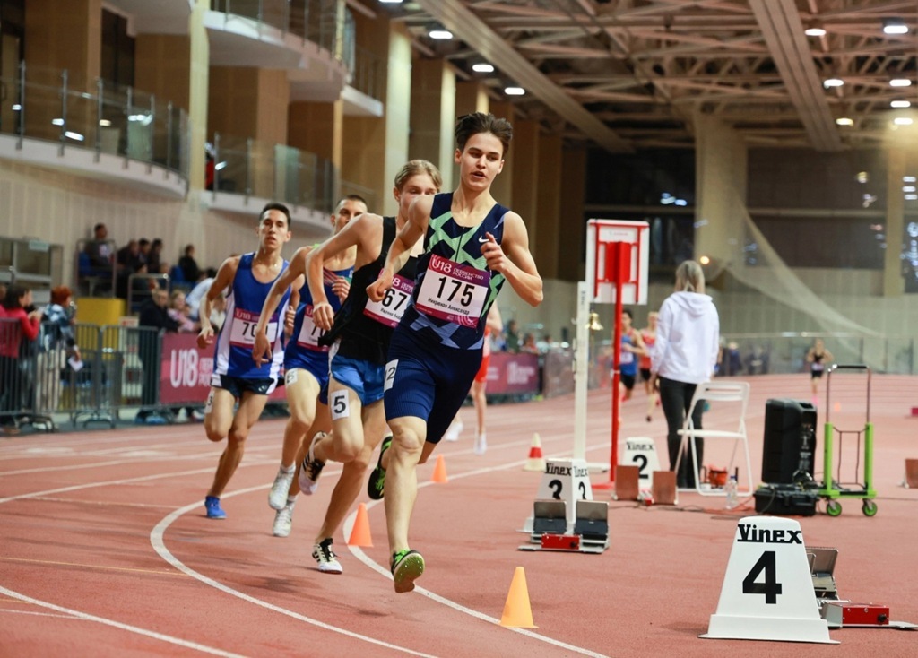 Калининградский спортсмен установил юношеский рекорд России в беге на 3000 метров