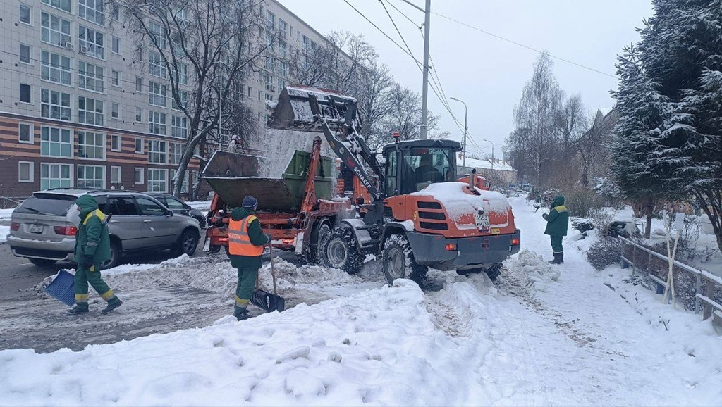 Елена Дятлова: Калининград внедряет систему адресного информирования для уборки парковок
