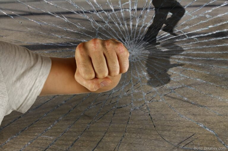 Последствия конфликта у&nbsp;бара: жителю Гусева грозит срок за&nbsp;двойной перелом челюсти незнакомца