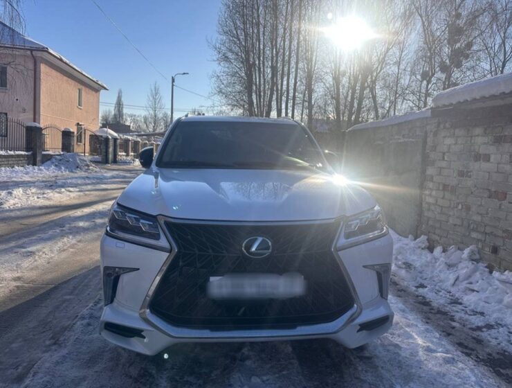 Калининградец вернул свой Lexus, оплатив 40 штрафов и&nbsp;сбор на&nbsp;78 тысяч