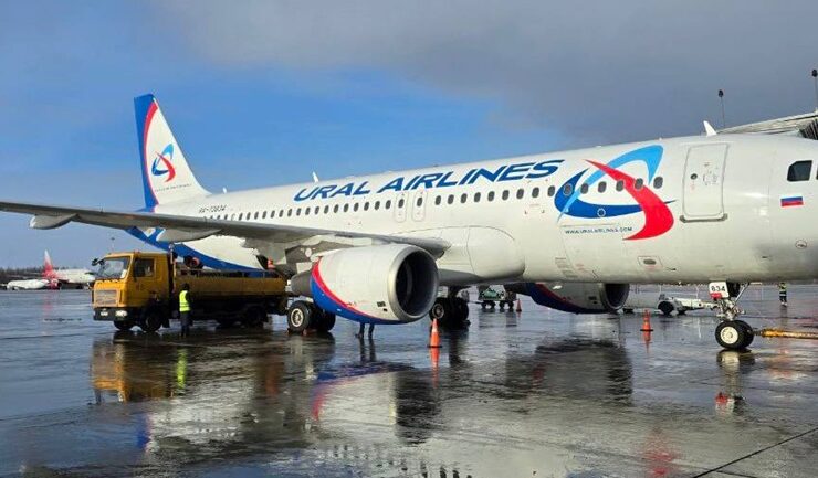 Самолет в&nbsp;Калининград вернулся из-за&nbsp;неубранного шасси: прокуратура проводит проверку