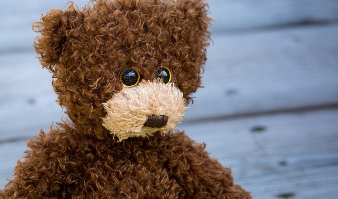 Соседка удерживала девятилетнего мальчика за&nbsp;горло: суд назначил 180 часов обязательных работ