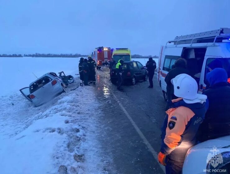 Лобовое столкновение под Полесском: пострадали четыре человека, среди них ребёнок