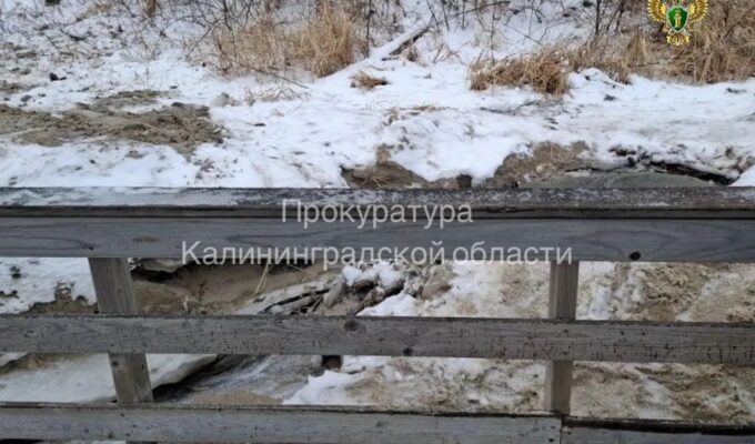 В&nbsp;Янтарном ищут хозяина колодца, из&nbsp;которого на&nbsp;пляж полились нечистоты