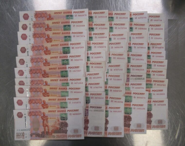 Пенсионерка из&nbsp;Советска отдала мошенникам 4,2 миллиона &mdash; итог недели: минус 8,2 млн