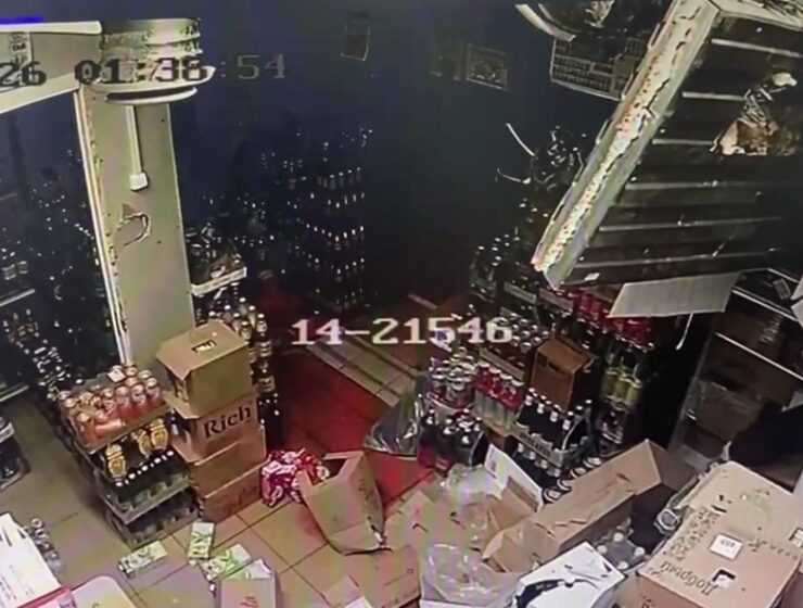 Ночной набег на&nbsp;магазин на&nbsp;Нансена: двое рецидивистов пытались украсть ящики с&nbsp;напитками