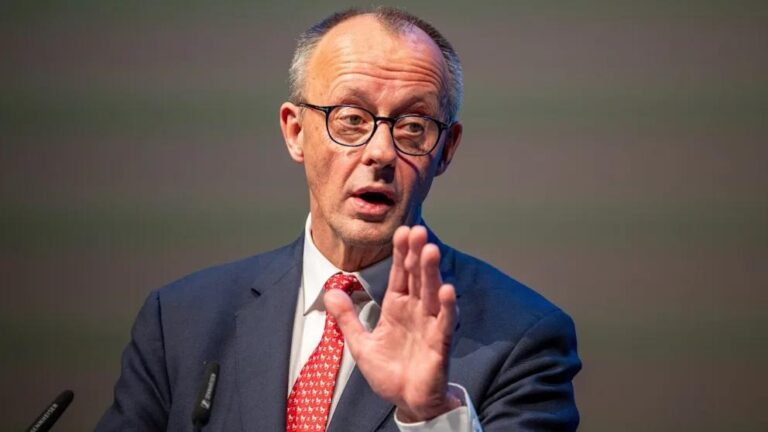 Мерц: Мирные переговоры с&nbsp;Россией бесполезны, там &laquo;глубочайшее варварство&raquo;