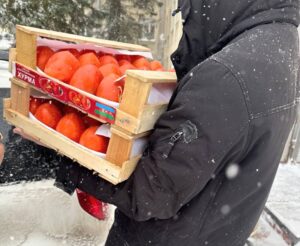 Александр Брух укрепляет дух бойцов: к&nbsp;23 Февраля в&nbsp;госпиталь Солнечногорска доставлено 400 кг фруктов