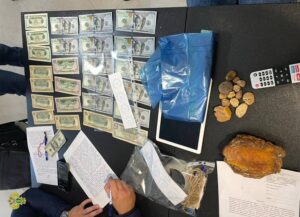 Чёрных старателей с&nbsp;394 кг янтаря поймали с&nbsp;поличным в&nbsp;Калининградской области