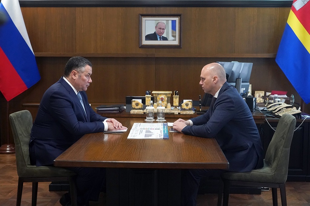 Игорь Руденя и Алексей Беспрозванных. Фото: пресс-слжуба правительства Калининградской области Игорь Руденя и Алексей Беспрозванных