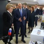 Беспрозванных показал Матвиенко медали Российско-китайских игр и&nbsp;рассказал о&nbsp;росте рождаемости в&nbsp;регионе