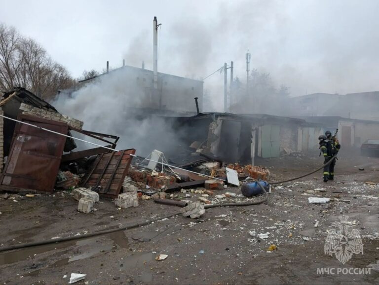 Взрыв газового баллона в&nbsp;Васильково разрушил три гаража: пострадал хозяин