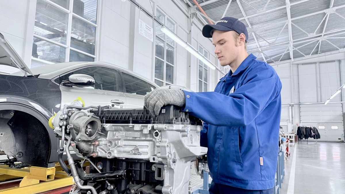 Более 200 школьников попробовали себя в&nbsp;роли автомехаников на&nbsp;чемпионате &laquo;Профессионалы&raquo; в&nbsp;Калининграде