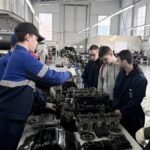 Более 200 школьников попробовали себя в&nbsp;роли автомехаников на&nbsp;чемпионате &laquo;Профессионалы&raquo; в&nbsp;Калининграде