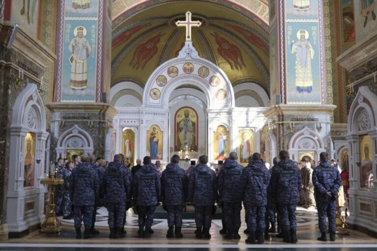 В&nbsp;Калининграде прошло молитвенное стояние за&nbsp;воинов Росгвардии