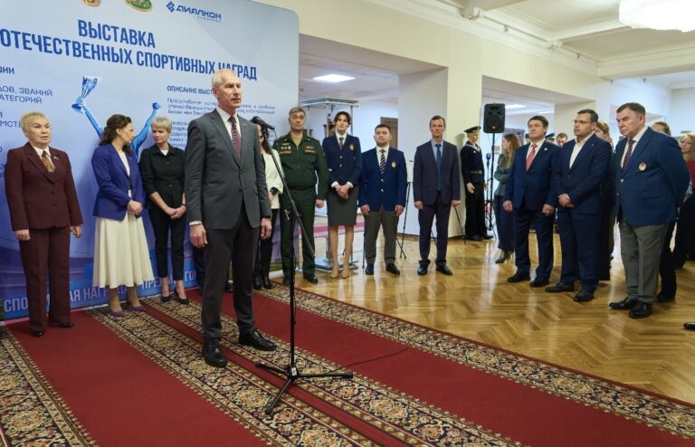 В&nbsp;Госдуме представили выставку об&nbsp;истории отечественных спортивных наград