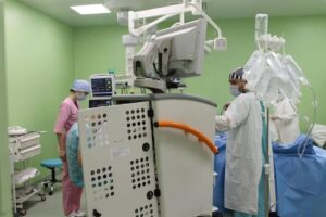 Врачи Детской областной больницы спасли кисть 13-летнему мальчику после взрыва снаряда