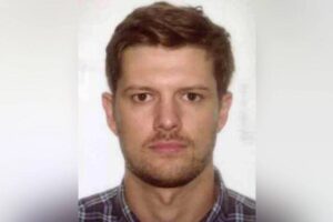 ФСБ выявила британского шпиона под видом дипломата в Москве ФСБ выявила британского шпиона под видом дипломата в Москве