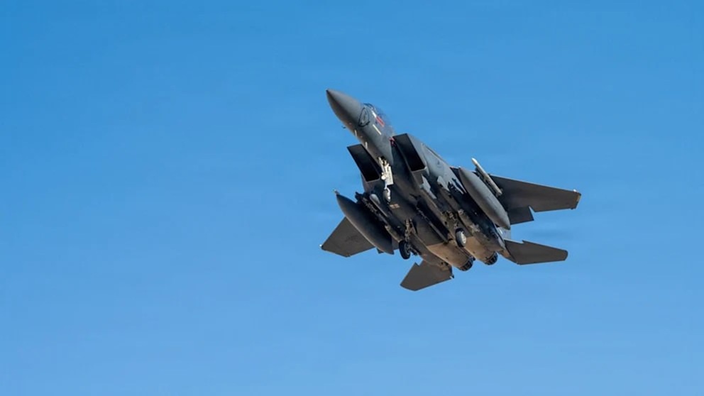 Американские коммандос спасли пилота сбитого в&nbsp;Иране самолёта &mdash; операция проходила под интенсивным огнём