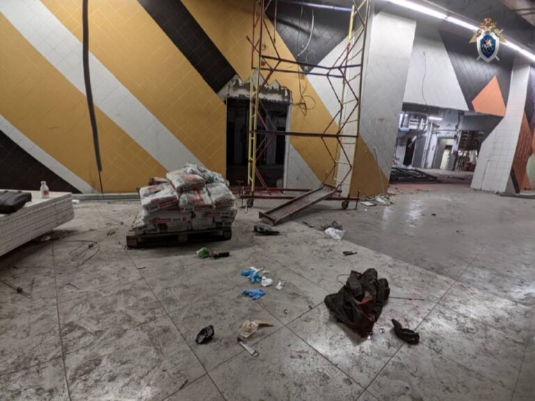 Предприниматель отправил неподготовленного рабочего на&nbsp;высоту и&nbsp;тот рухнул с&nbsp;лесов в&nbsp;ТЦ на&nbsp;Ленинском