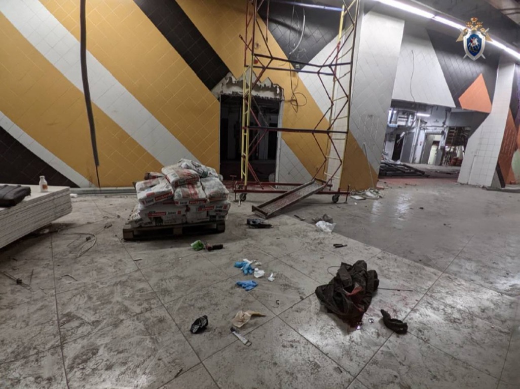 Предприниматель отправил неподготовленного рабочего на&nbsp;высоту и&nbsp;тот рухнул с&nbsp;лесов в&nbsp;ТЦ на&nbsp;Ленинском