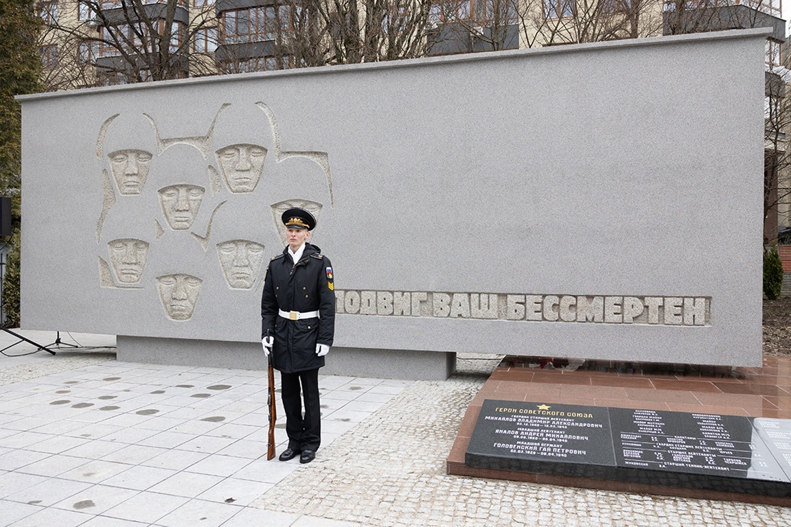 Фото: пресс-служба правительства Калининградской области В Калининграде открыли мемориал на Комсомольской после масштабной реконструкции — увековечены 586 имён погибших