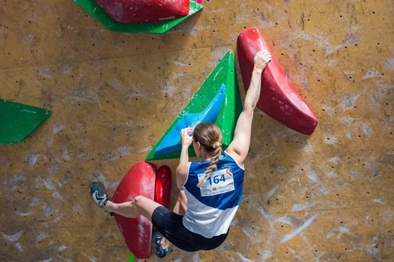 Чемпионат России по&nbsp;скалолазанию стартовал в&nbsp;Калининграде