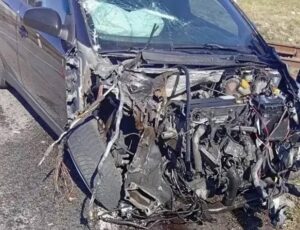 В&nbsp;Кострово водитель проехал на&nbsp;запрещающий сигнал и&nbsp;столкнулся с&nbsp;вагоном поезда &mdash; пострадавших нет