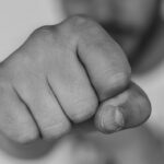 В&nbsp;Черняховске мужчина избил гостью своей возлюбленной во&nbsp;время застолья &mdash; возбуждено уголовное дело