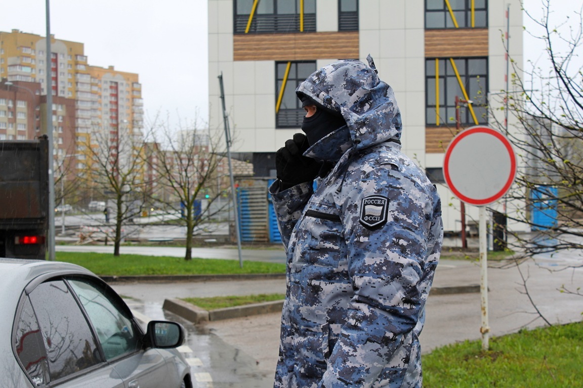 Приставы арестовали счета и&nbsp;две иномарки калининградской фирмы, чтобы выбить долг 1,2 млн рублей