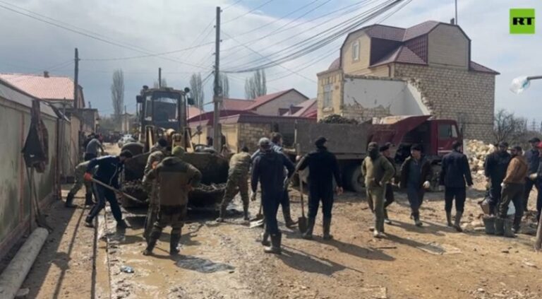 RT и&nbsp;певица Жасмин помогли семье из&nbsp;Дагестана, оставшейся без дома после потопа