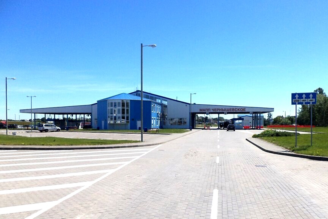 Экс-инспектор таможни в&nbsp;Чернышевском брал деньги с&nbsp;коллег и&nbsp;передавал начальнику: 11,5 млн взяток и&nbsp;3 года колонии