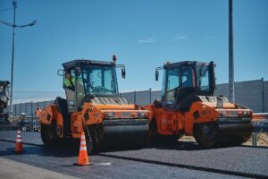 На&nbsp;Приморском кольце под Калининградом начали укладывать финишный слой асфальта