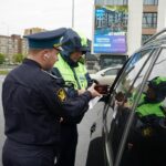 Судебные приставы и&nbsp;ГИБДД за&nbsp;полтора часа проверили 12 машин &mdash; у&nbsp;всех водителей нашлись мелкие долги