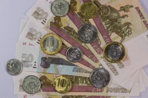 Приставы Гусева взыскали с&nbsp;предприятия 307 тыс. рублей долга по&nbsp;зарплате