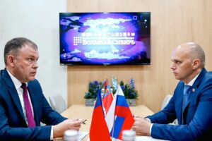 Илья Середюк и Алексей Беспрозванных