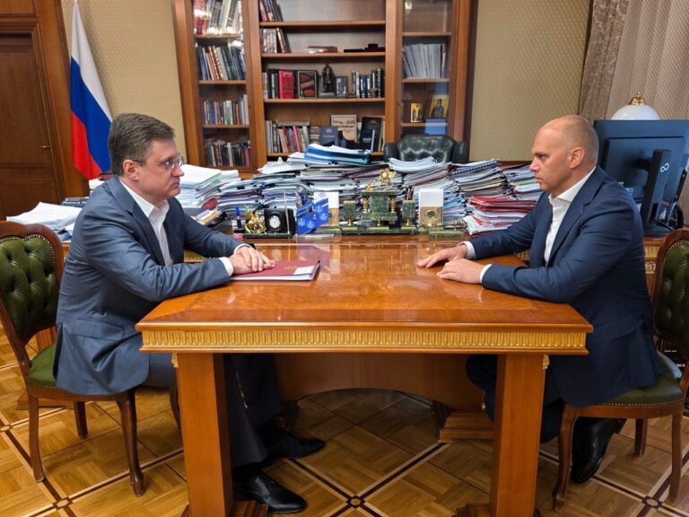 Александр Новак и Алексей Беспрозванных